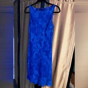 Brilliant blue knee-length sleeveless dress